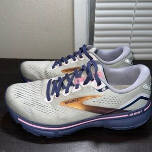 Brooks Ghost Women's Athletic Shoes - Gray, Pink, and Gold